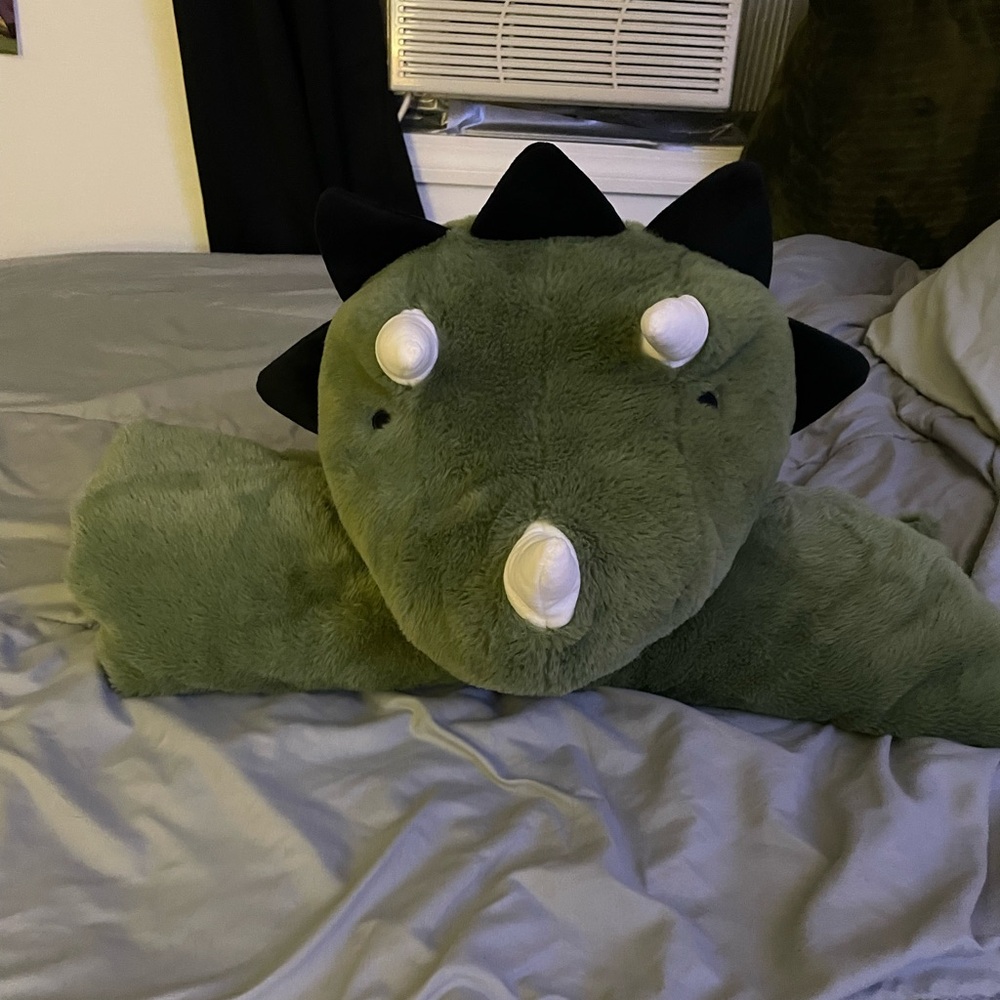 Everything must go - bedding and stuffed animals - Picture 2 of 13